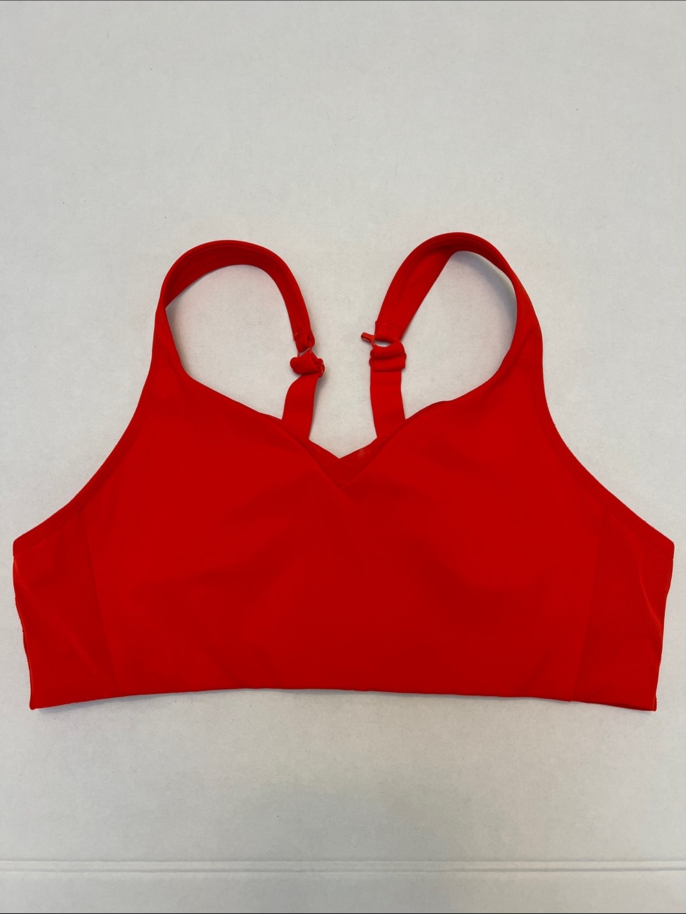 BROOKS ATHLETIC SPORTS BRA SIZE SMALL